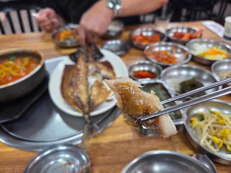 전남 광주 기아타이거즈 선수 추천 애호박찌개 생선구이 백반 맛집 진식당 본점