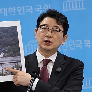 주진우, 이재명 대통령가족 황제골프 의혹.. 헬기 사진 공개하며 맞고발
