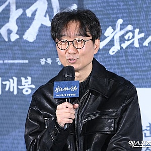 조정석 “출연료 800억은 줘야”…장항준이 꺼낸 ‘왕사남2’ 정체