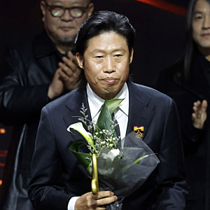 경찰 신변보호까지 받았던 유해진, 23일 만에 대통령 표창받았다