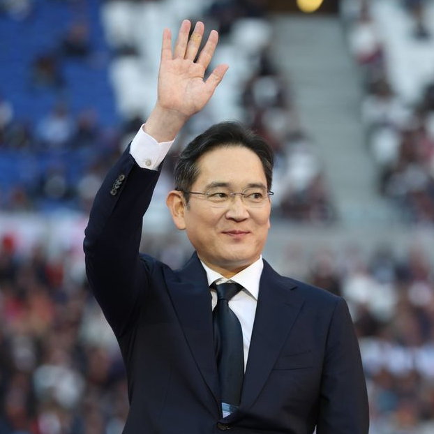 "227만원 고점에 산 사람 손 들어봐" <b>삼성전기</b> 역대급 실적에 드디어 ....