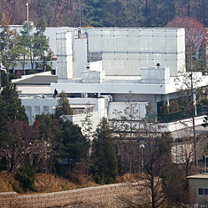 이재명 대통령 아들, 한남동 관저 거주 확인…‘아빠 찬스’ 논란 번진 이유