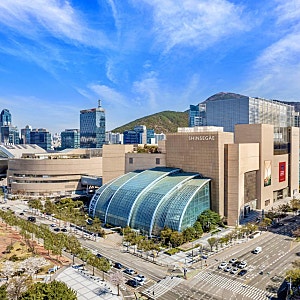 신세계 롯데백화점 센텀시티점 인수 계약 체결! 해운대 신세계 타운 개발과 센텀 C부지 호텔....