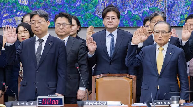 靑 국감서 한남동 <b>관저</b> 공방· · · "李대통령 차남 <b>거주</b>는 아빠찬스"