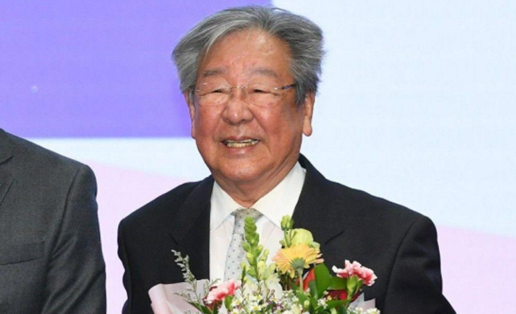 <b>최불암</b> 별세 사망 원인은? 향년 87세 노환·허리디스크 재활(+김민자....