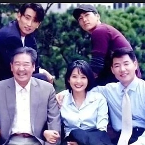 최불암 팔짱 낀 최진실…차인표가 28년 만에 꺼낸 사진 한 장