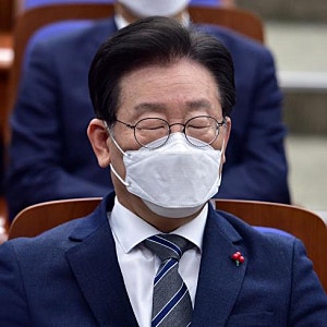 이재명 대통령, 역대 최저치수준 맴돌아 지지율 39%…민주당 35%, 10월 30일 여론조사
