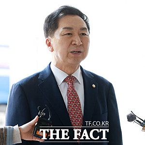 김기현 ‘로저비비에 가방’ 의혹 1심 무죄…배우자는 벌금 500만원, 왜 갈렸나