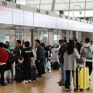 인천공항 중국 항공사 3곳 발권 중단…금요일 출국길 막은 네트워크 장애, 승객들 발동동