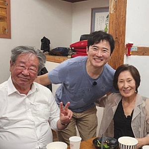 "아버지, 이게 마지막이었다니" 전원일기 '금동이' 임호, 故 최불암 추모 먹먹