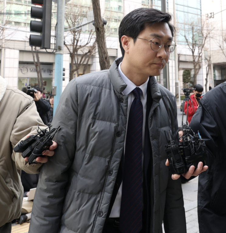 "<b>장경태 성추행</b> 2년만에 <b>기소</b>" 영상 다시 보니.. 2차 가해까지 총정리