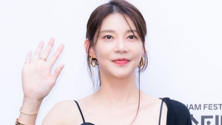 차예련 <b>학폭</b> 의혹, '고막 찢어졌다' 폭로글 내용과 소속사 사실무근 ....