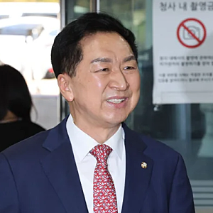 "배우자 가방 전달 유죄·김기현 공모 미입증"… '김건희 명품백 제공' 김기현 1심 무죄