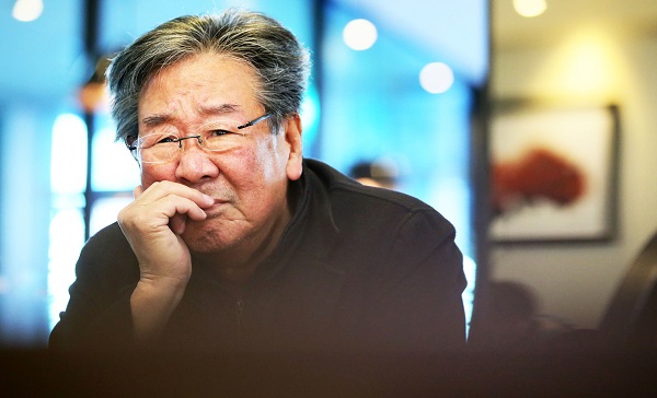'국민 아버지' <b>최불암</b> 별세…정부, <b>금관문화훈장 추서</b>