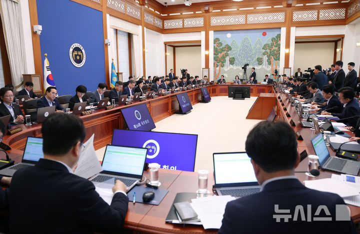 혐오 발언 엄벌한다더니... 정작 논란의 당사자 된 <b>이재명</b> 대통령