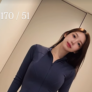 83kg에서 51kg까지… 약 한 알 없이 돌아온 야옹이 작가, 둘째 출산 후 몸매가 이렇다고?