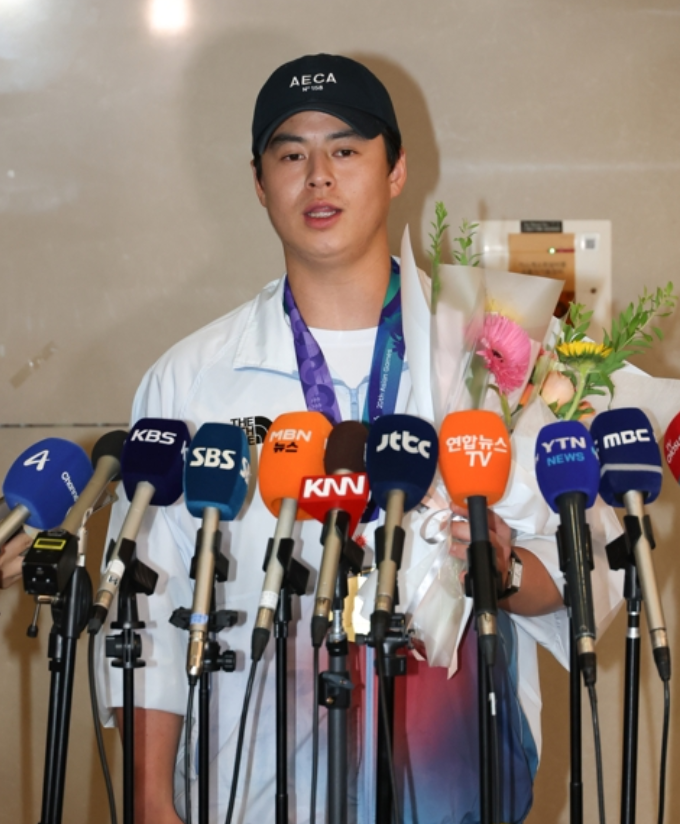 한화이글스 노시환 307억 대우 받고도 메이저리그 도전하는 이유