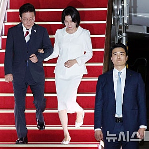 “돼지 눈에는 돼지만 보인다” 이재명 대통령이 순방 비판에 반박한 이유