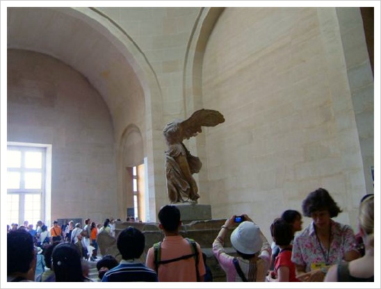 루브르 박물관(Louvre)에서 (6) 승리의 여신상, 왕관, 필기사, Amenophis 루브르 박물관(Louvre)에서 (6) 승리의 여신상, 왕관, 필기사, Amenophis