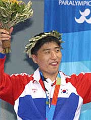 <b>탁구 김영건</b> 장애인올림픽 최연소 金