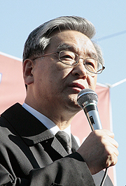  이수영 목사, “탈북난민 외면하는 한국정부 비겁하다”