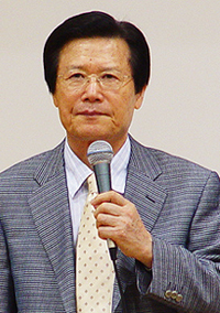  옥한흠 목사 “교단과 신학교에 갇히면 맹인된다.”  