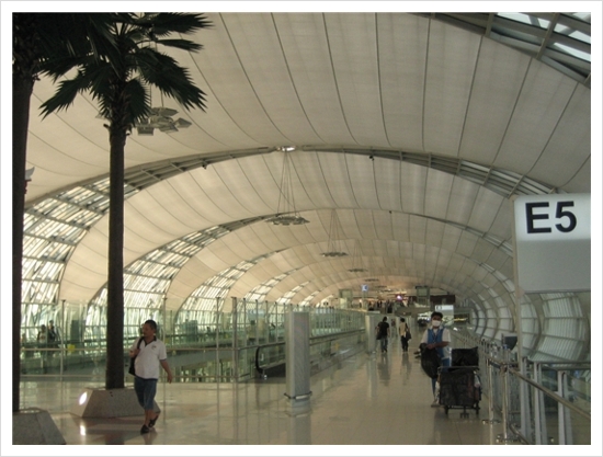 방콕의 관문 - 수완나품(Suvarnabhumi)공항 