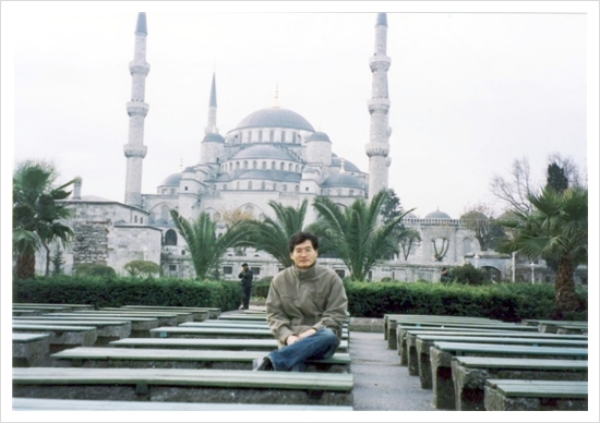 블루 모스크(Blue Mosk)-성 소피아 성당의 닮은 꼴(Sultan Ahmet Mosque) 블루 모스크(Blue Mosk)-성 소피아 성당의 닮은 꼴(Sultan Ahmet Mosque)