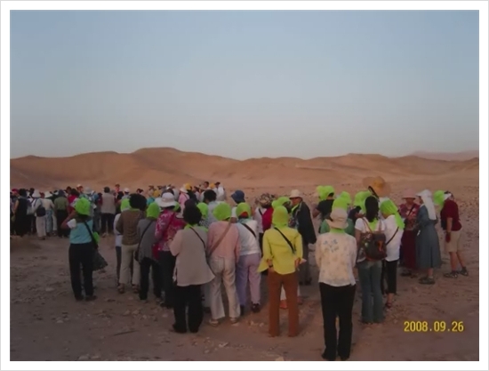 광야에서 고통의 신비를 묵상하다 - Sinai Desert 광야에서 고통의 신비를 묵상하다 - Sinai Desert
